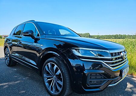 VW Touareg Volkswagen 3.0 R-Line 4Motion/ Navi / Leder/ LED