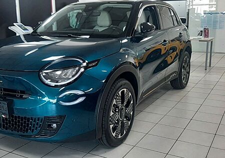 Fiat 600 La Prima Hybrid 145 PS Bi Colore