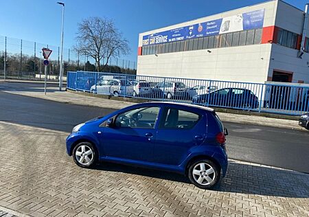 Toyota Aygo (X) AYGO Blue