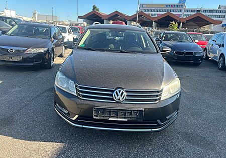 VW Passat Variant Volkswagen Highline BlueMotion Tüv 1/27