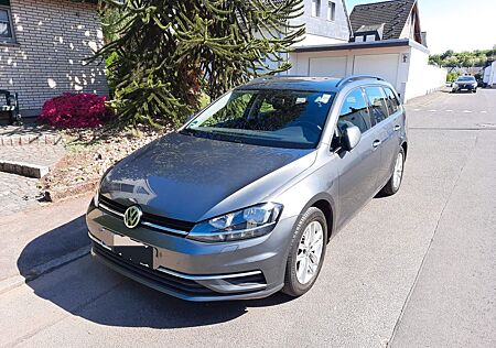 VW Golf Volkswagen 1.5 TSI ACT OPF DSG Comfortline Variant...
