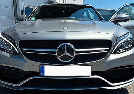 Mercedes-Benz C 63 AMG C 63s T-Modell | AMG | VOLL | Garantie | ..