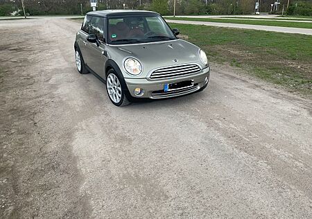 Mini Cooper , 2 Hd, viele Extras, sehr gepflegt