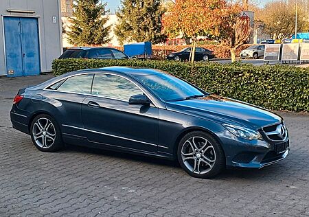 Mercedes-Benz E 220 CDI BlueEfficiency Sport-Paket* 8-Fach*