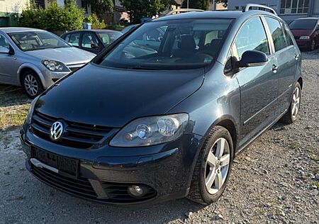 VW Golf Volkswagen Plus V United