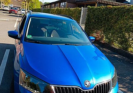 Skoda Fabia 1.0l TSI Combi - J5