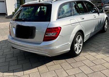 Mercedes-Benz C 220 CDI 4MATIC T AVANTGARDE Autom. AVANTGARDE
