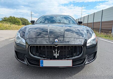 Maserati Quattroporte 3.8 V8 GTS Ferrari motor