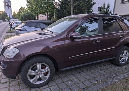 Mercedes-Benz ML 320 CDI 4Matic Sport Pkt OffRoad Xen AHK Lede