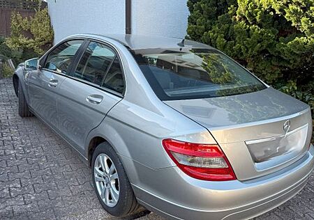 Mercedes-Benz C 180 CGI BlueEFFICIENCY Tüv Neu 8/27