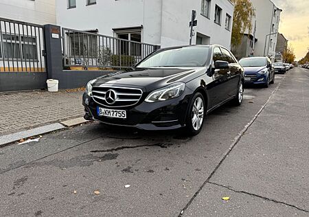 Mercedes-Benz E 300 BlueTEC AVANTGARDE TÜV Neu / Service Neu