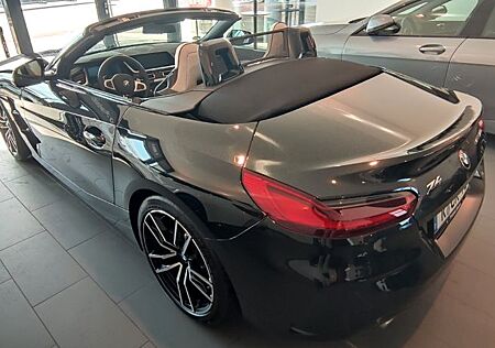 BMW Z4 sDrive20i M SPORT PAKET A