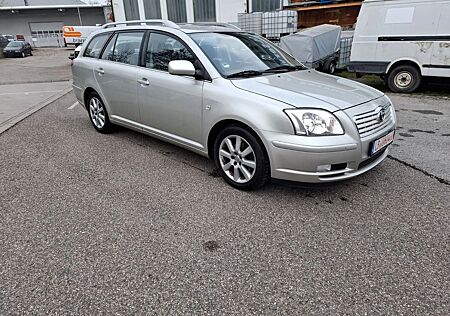 Toyota Avensis Kombi 1.8 Executive