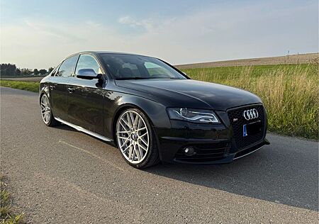 Audi S4 3.0 TFSI quattro -