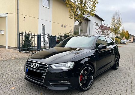 Audi A3 2.0 TDI 2x S-Line 18 Zoll Rotor Dynamic Drive