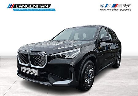 BMW iX1 xDrive30 DAB Parkassistent Shz