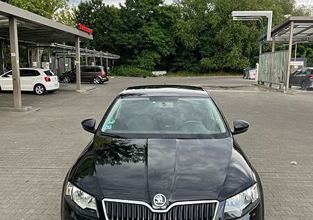 Skoda Octavia 1.4 TSI Green tec DSG - TÜV bis 2027