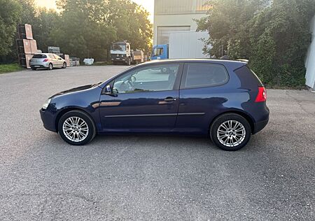VW Golf Volkswagen V Lim. Trendline Tüv