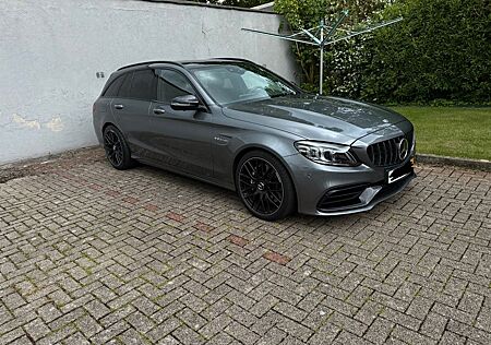 Mercedes-Benz C 63 AMG Mercedes-AMG C 63 T