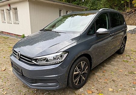 VW Touran gebraucht kaufen VW Touran Volkswagen Active 2.0 TDI VIRTUAL/DSG/ACC/AHK/SHZ