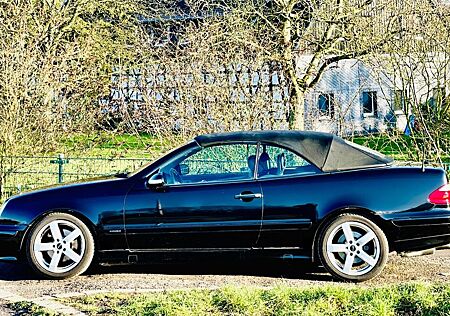 Mercedes-Benz CLK 320 gebraucht kaufen Mercedes-Benz CLK 320 Cabrio Elegance