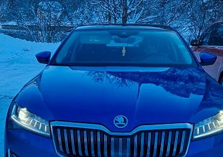 Skoda Superb 2.0 TSI DSG 4x4 SportLine Combi SportLine