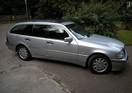 Mercedes-Benz C 200 CDI T ELEGANCE Elegance