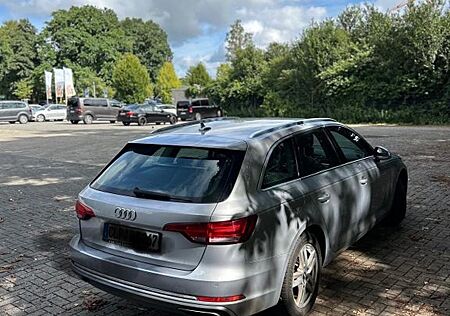 Audi A4 35 TFSI S tronic Avant -