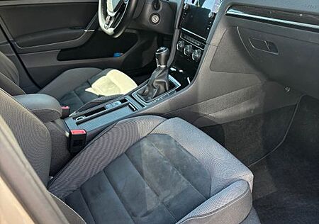 VW Golf Volkswagen 1.5 TSI ACT Comfortline Comfortline