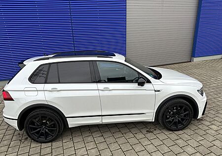 VW Tiguan Volkswagen 2.0 TSI 4M Blackstyle Dyn Pano