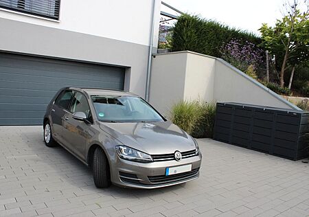 VW Golf Volkswagen VII 1.4 TSI Comfortline *TOP gepflegt*