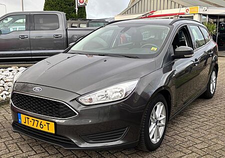 Ford Focus Wagon 1.0 Trend 2016 Grijs Nieuw Model