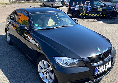 BMW 318i -