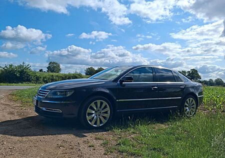 VW Phaeton Volkswagen 3.0 V6 TDI 4MOTION Tiptronic 5-Sitzer -
