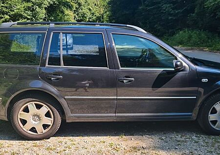 VW Bora Volkswagen 1J Kombi mit Austauschmotor