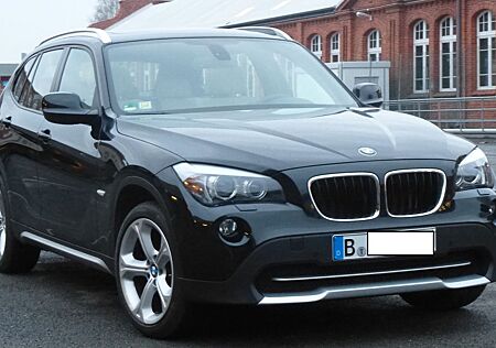BMW X1 sDrive20i Automatik 2.Hd Navi Leder Panorama