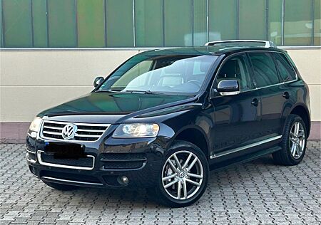 VW Touareg Volkswagen 3.0 V6 TDI Tiptronic Kong Kong Standheiz