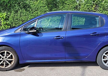 Peugeot 208 PureTech 82 Allure Allure