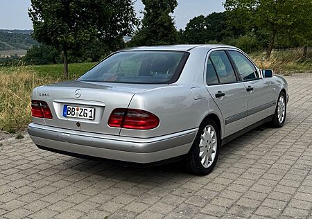 Mercedes-Benz E 240 E240 - viel investiert