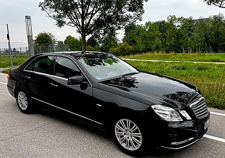 Mercedes-Benz 220 E-Klasse: Diesel mit Automatik aus 10/2010