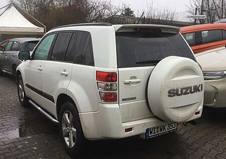 Suzuki Grand Vitara 2.4 Comfort Automatik