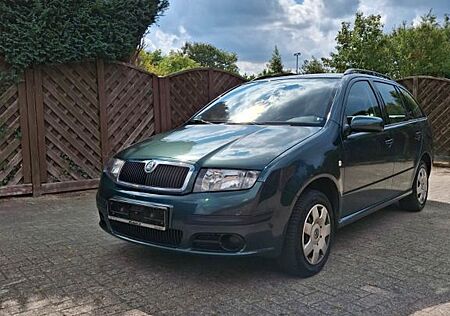 Skoda Fabia Combi 1.2 12V TÜV bis 08/2026