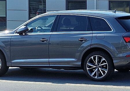 Audi Q7 55 TFSie quattro, S-Line, Bang, ACC, Luft