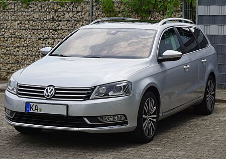 VW Passat Variant Volkswagen 2.0 TDI Automatik, Anhängerkup...