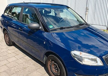 Skoda Fabia 1.2l TSI Active Combi Active