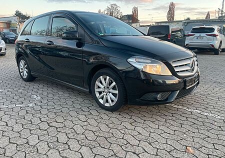 Mercedes-Benz B 200 CDI Klasse/Tempomat/Navi/PDC/SHZ