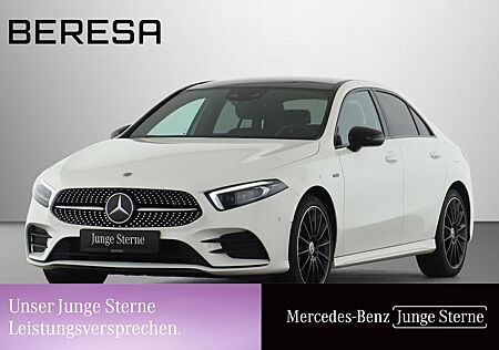 Mercedes-Benz A 250 e Limousine AMG Night Distronic Pano MBUX