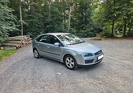 Ford Focus 1,6 Ti-VCT Sport