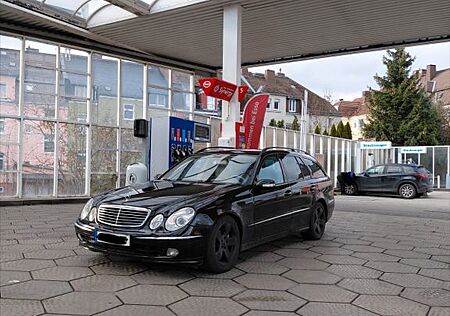 Mercedes-Benz E 500 4MATIC T AVANTGARDE Avantgarde