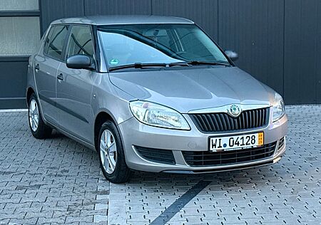 Skoda Fabia 1.4 *TÜV Neu*8-Fach*Sitzheizung*PDC*